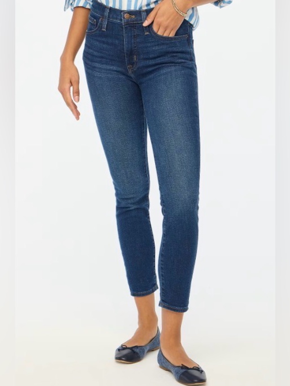 J. Crew 8" Mid-Rise Skinny blue jeans Size 27